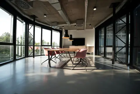 Ljust kontor